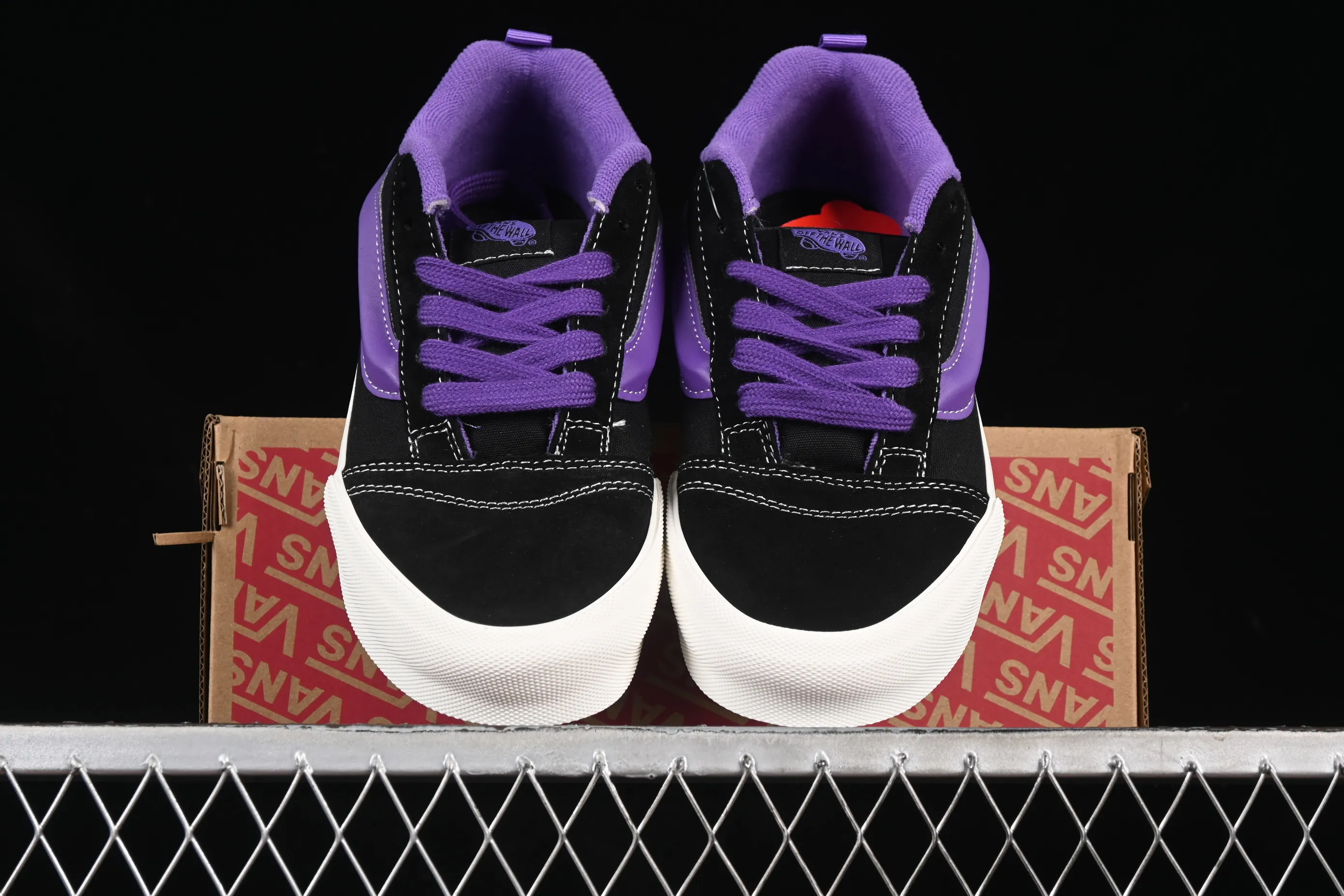 All categories Vans Vans series Vans Low Vans low-top Vans Knu Skool Vans low-top retro casual fat bread shoes VN0009QCBLK
